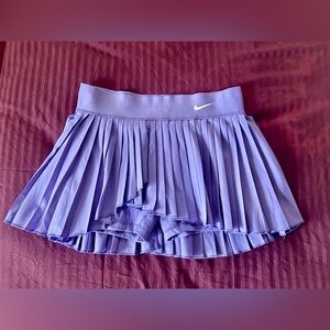 Nike Nike Court DRI-FIT Advantage Women’s Pleated Skort